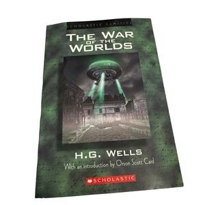 Young Adult Paperback / The War of The Worlds by HG Wells. GUC